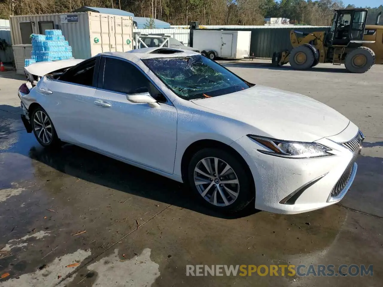 4 Photograph of a damaged car 58ADZ1B10MU093799 LEXUS ES350 2021