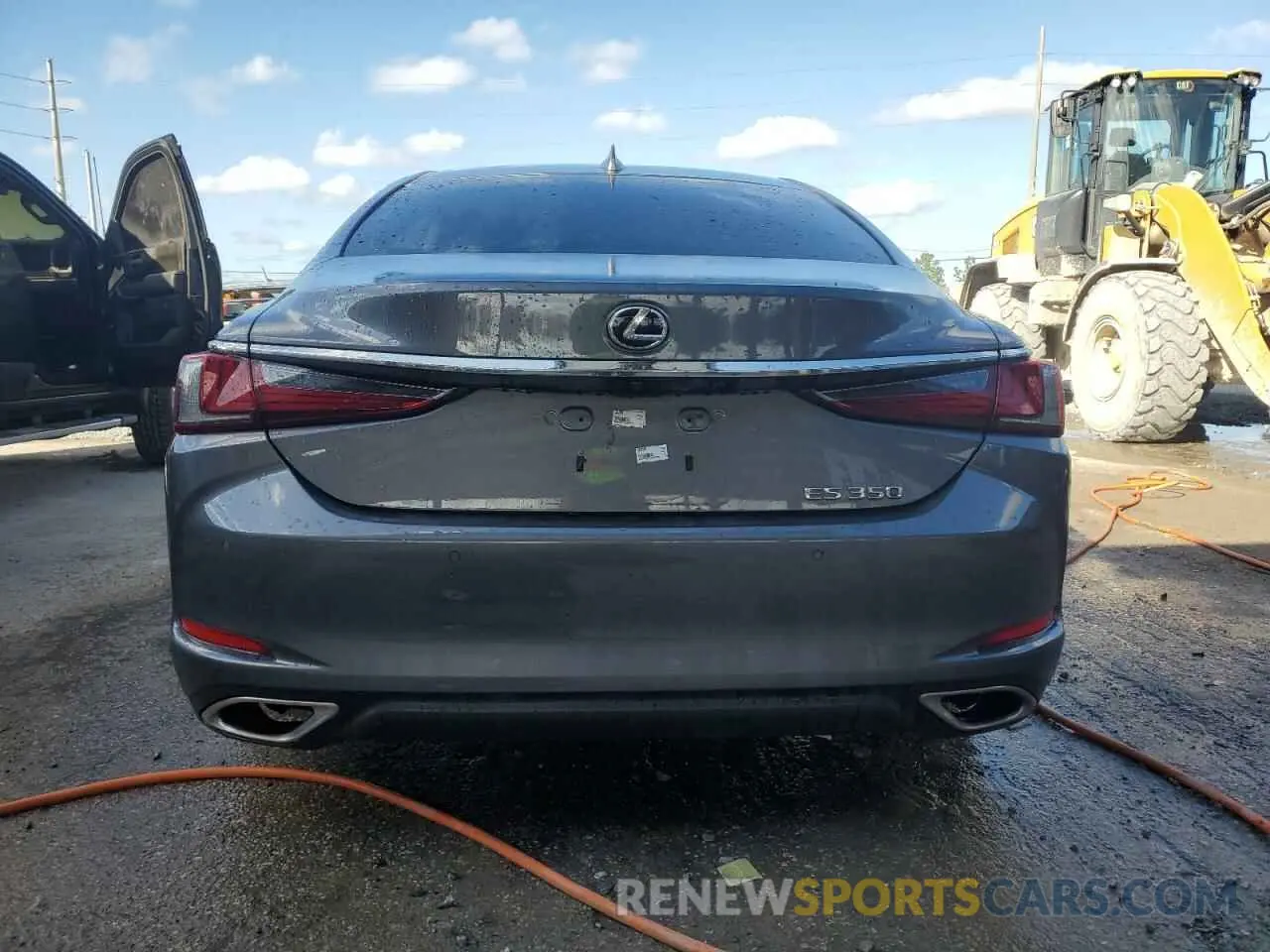 6 Photograph of a damaged car 58ADZ1B11MU090300 LEXUS ES350 2021