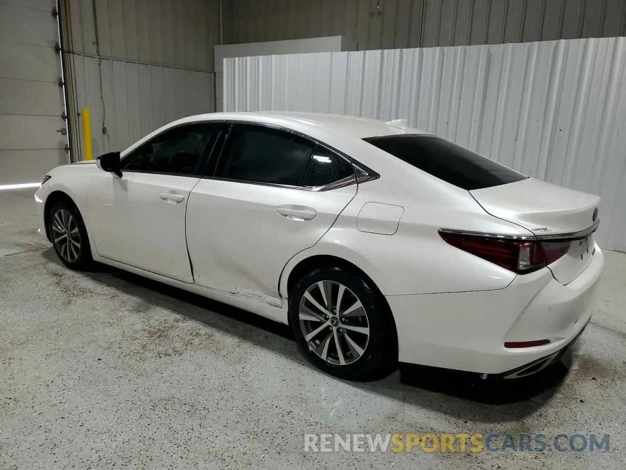 2 Photograph of a damaged car 58ADZ1B11MU090720 LEXUS ES350 2021