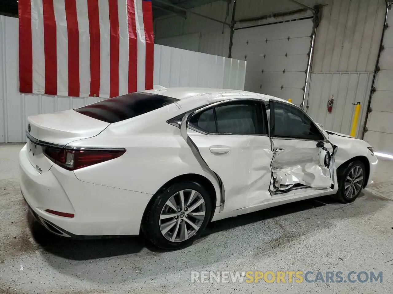 3 Photograph of a damaged car 58ADZ1B11MU090720 LEXUS ES350 2021
