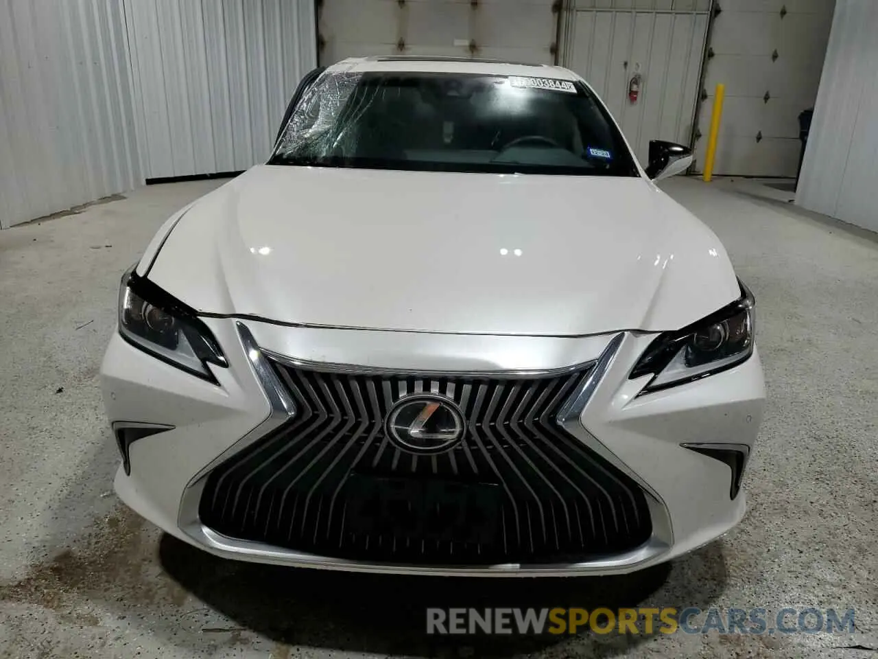 5 Photograph of a damaged car 58ADZ1B11MU090720 LEXUS ES350 2021