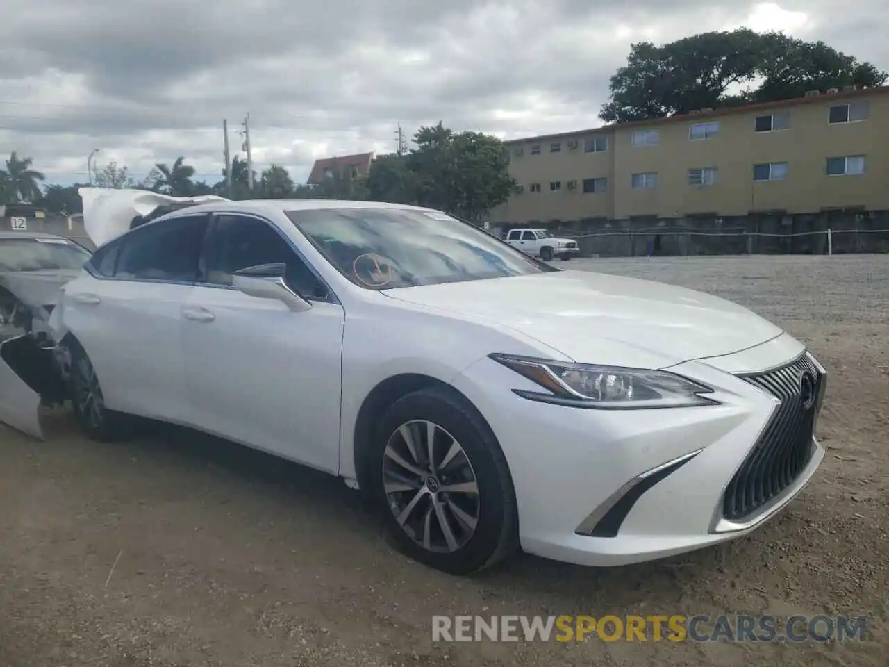 1 Photograph of a damaged car 58ADZ1B11MU094511 LEXUS ES350 2021