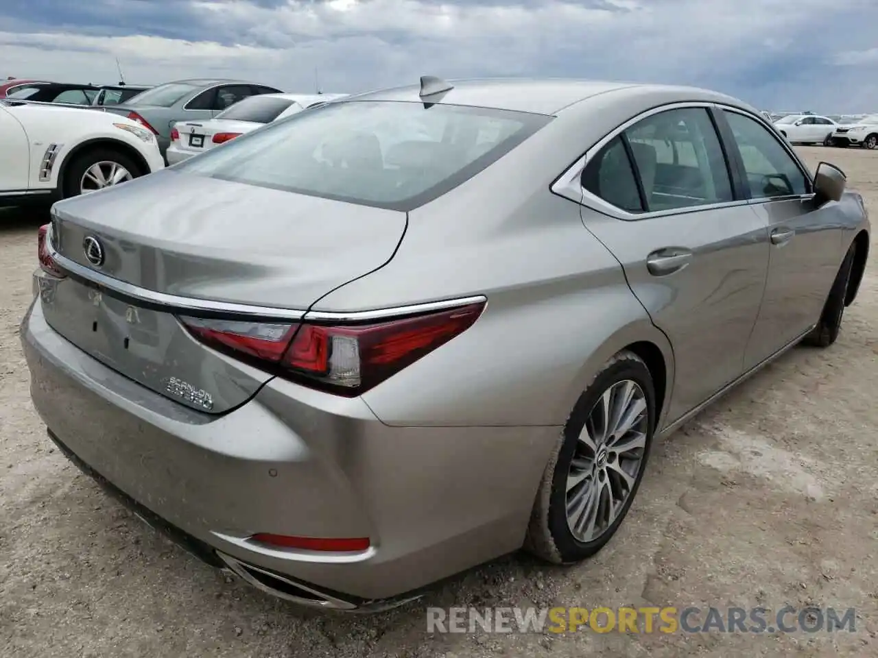 4 Photograph of a damaged car 58ADZ1B11MU098655 LEXUS ES350 2021