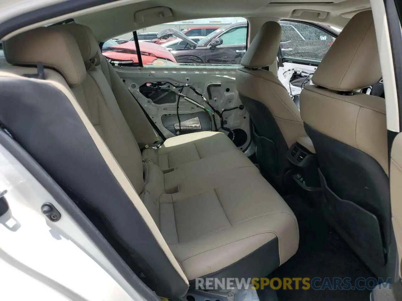 10 Photograph of a damaged car 58ADZ1B11MU106219 LEXUS ES350 2021