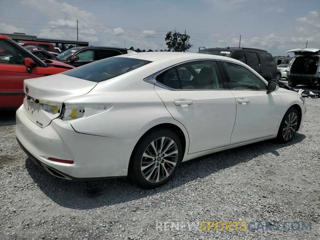3 Photograph of a damaged car 58ADZ1B11MU106219 LEXUS ES350 2021