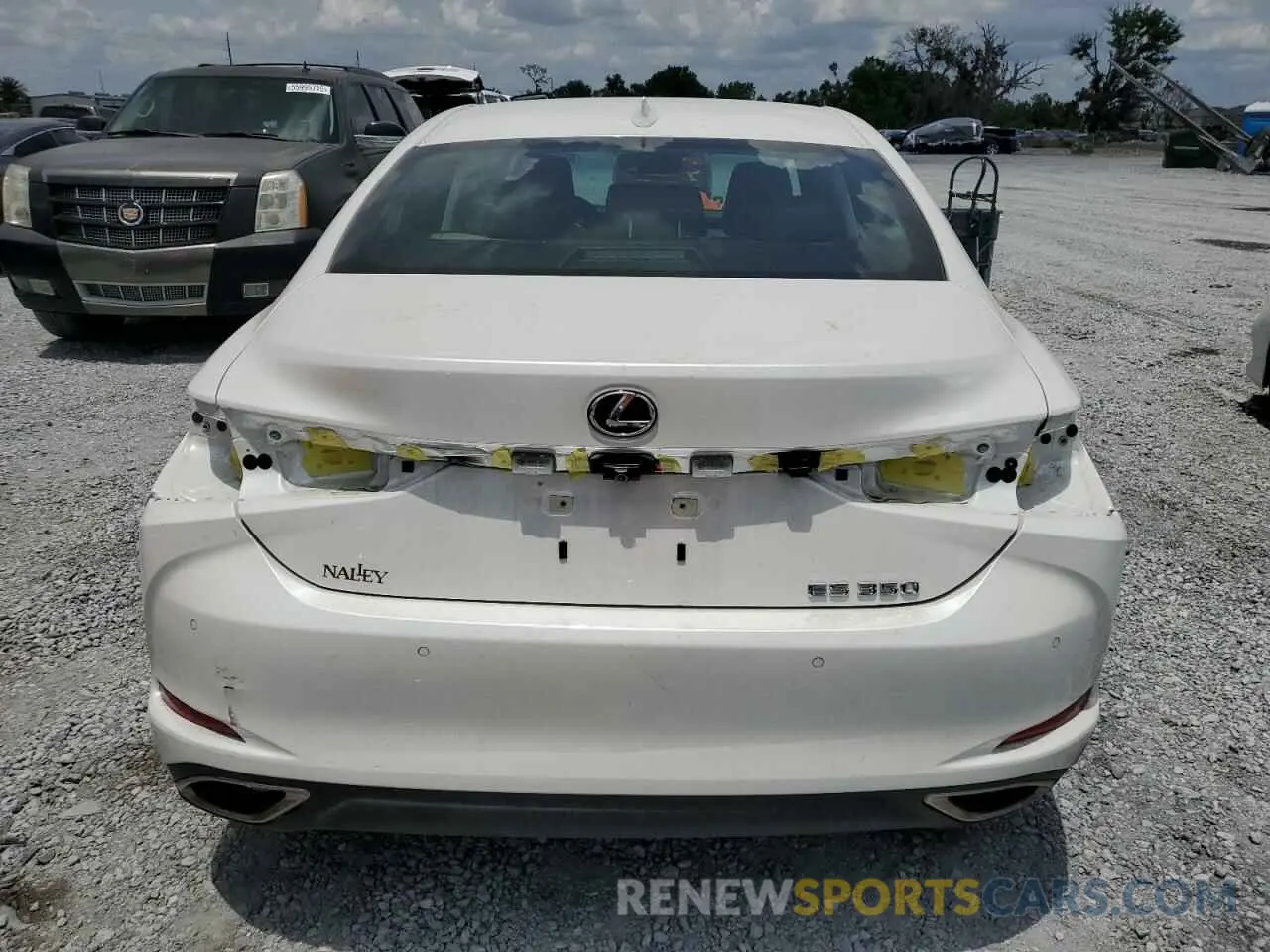 6 Photograph of a damaged car 58ADZ1B11MU106219 LEXUS ES350 2021