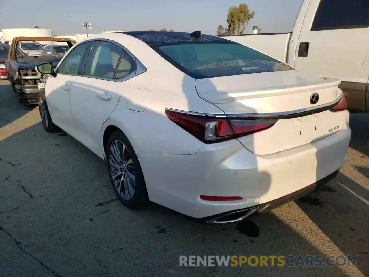 3 Photograph of a damaged car 58ADZ1B12MU087955 LEXUS ES350 2021