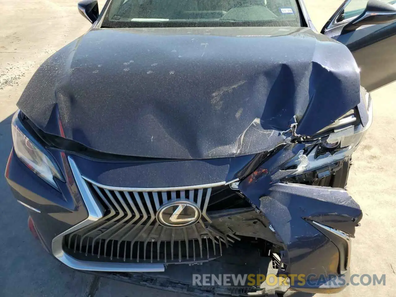 11 Photograph of a damaged car 58ADZ1B12MU090578 LEXUS ES350 2021