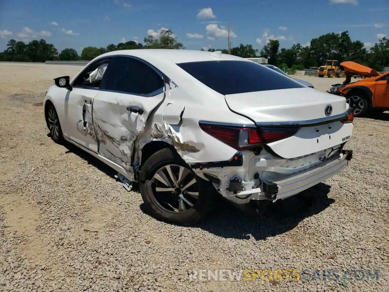 3 Photograph of a damaged car 58ADZ1B13MU093697 LEXUS ES350 2021