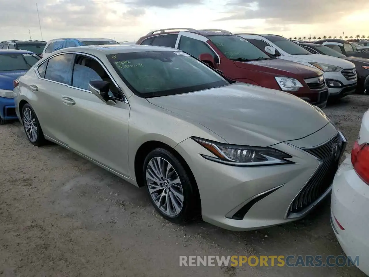 4 Photograph of a damaged car 58ADZ1B13MU103421 LEXUS ES350 2021