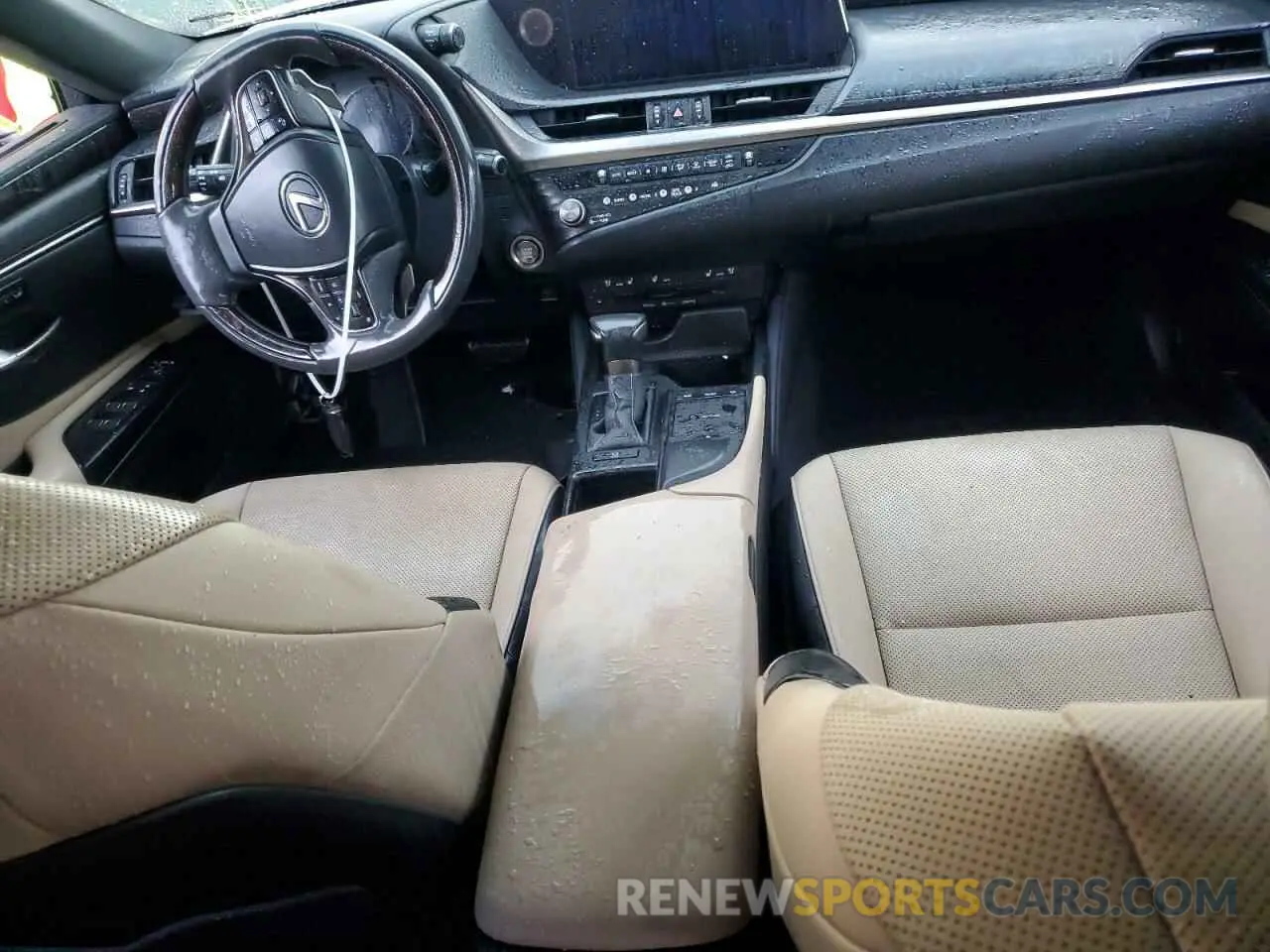 8 Photograph of a damaged car 58ADZ1B13MU103421 LEXUS ES350 2021