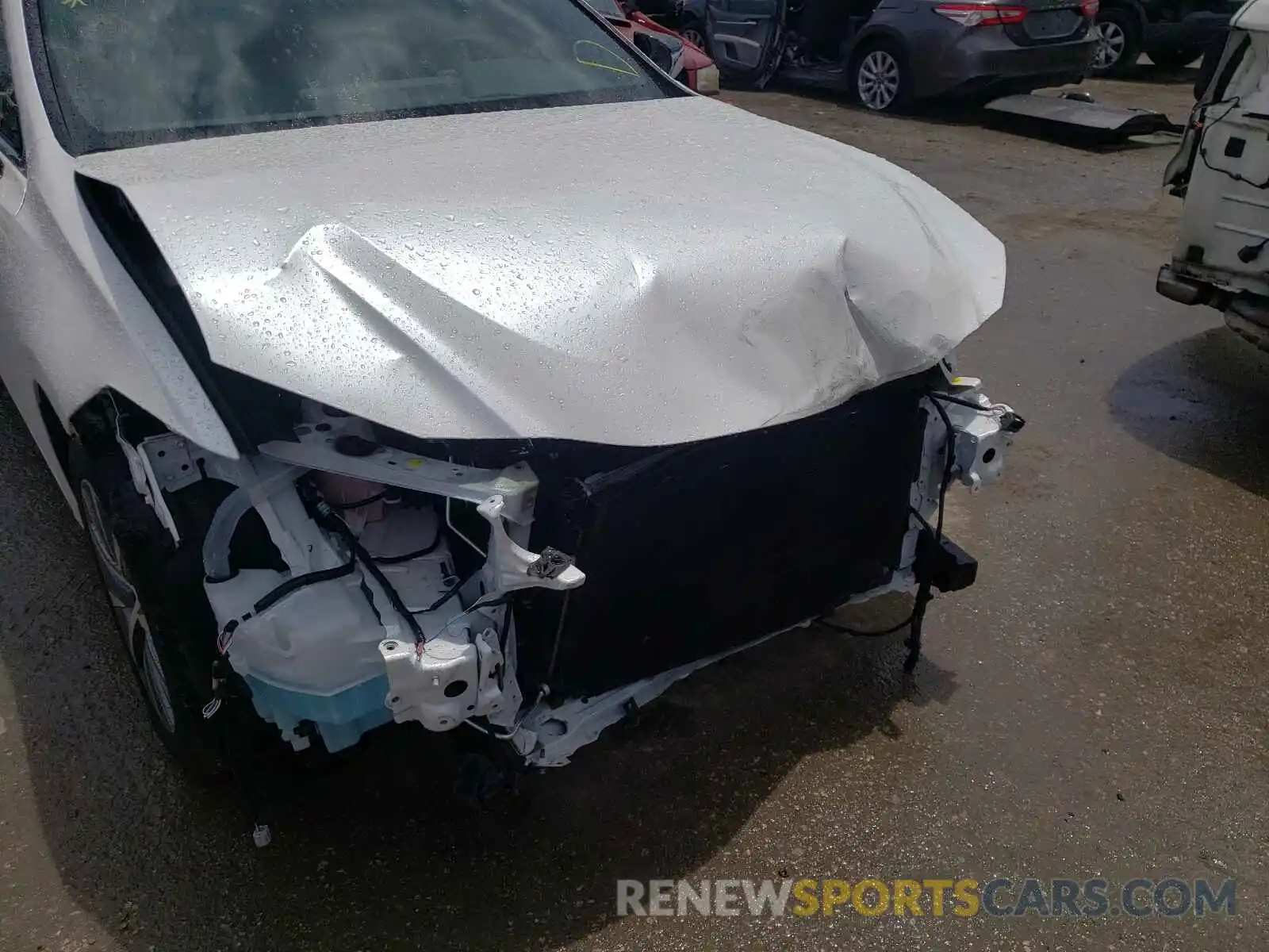 9 Photograph of a damaged car 58ADZ1B14MU088332 LEXUS ES350 2021