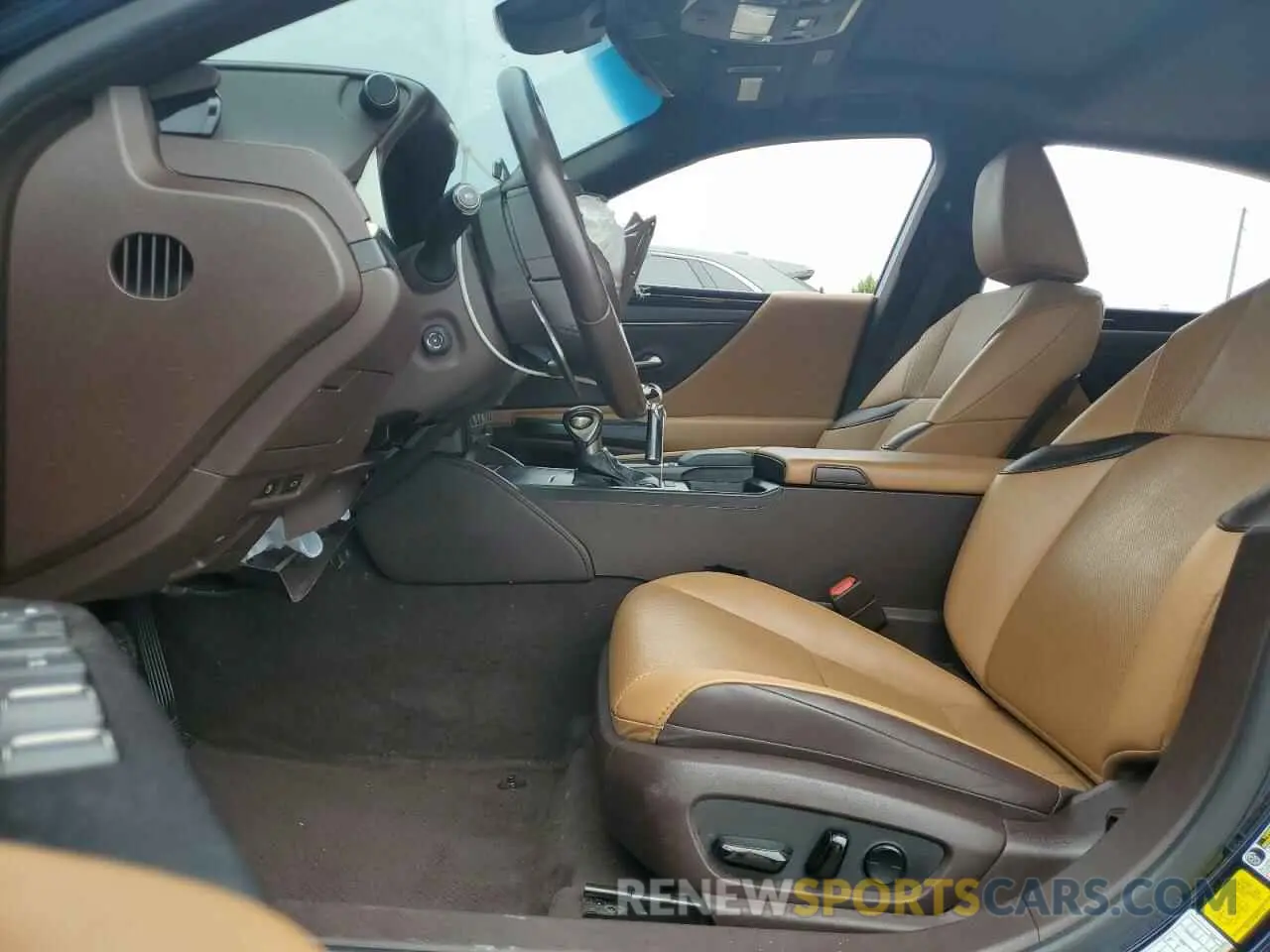 7 Photograph of a damaged car 58ADZ1B14MU103962 LEXUS ES350 2021