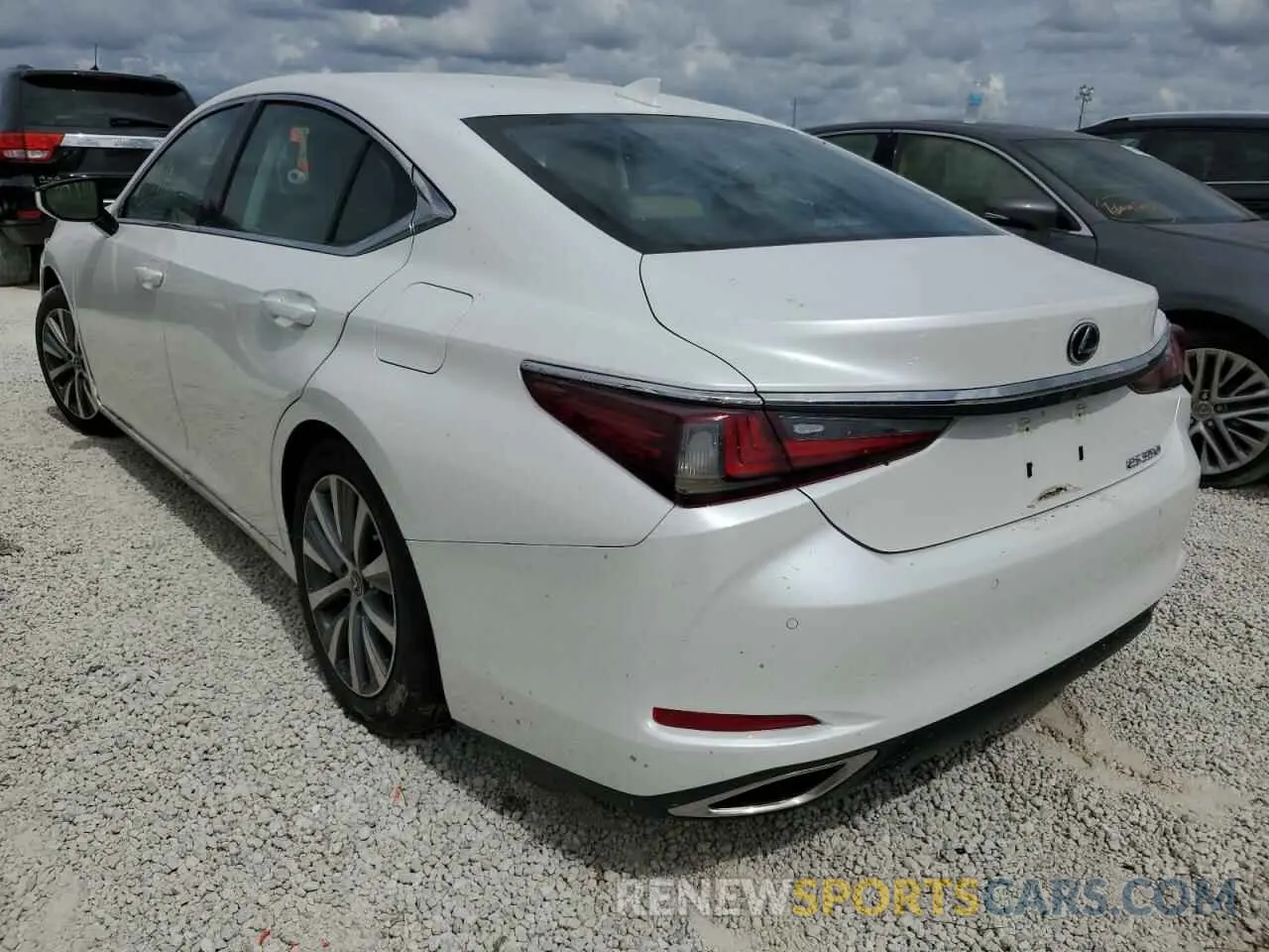 3 Photograph of a damaged car 58ADZ1B15MU088467 LEXUS ES350 2021