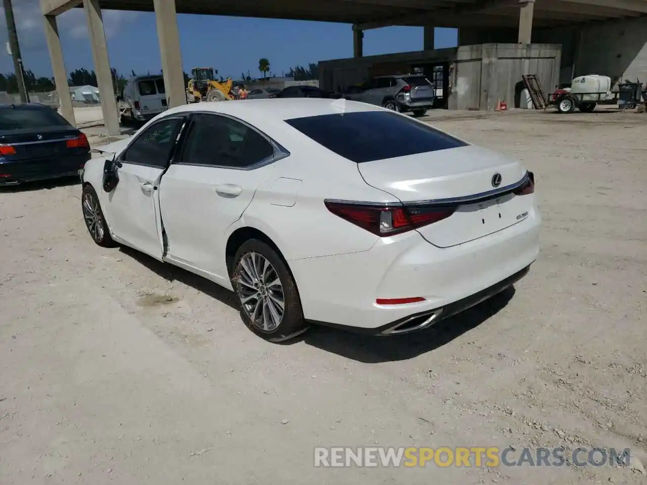 3 Photograph of a damaged car 58ADZ1B15MU104022 LEXUS ES350 2021