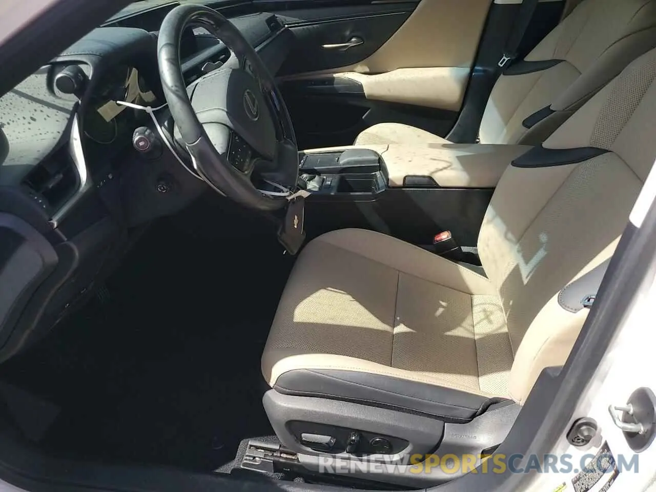 7 Photograph of a damaged car 58ADZ1B15MU107700 LEXUS ES350 2021
