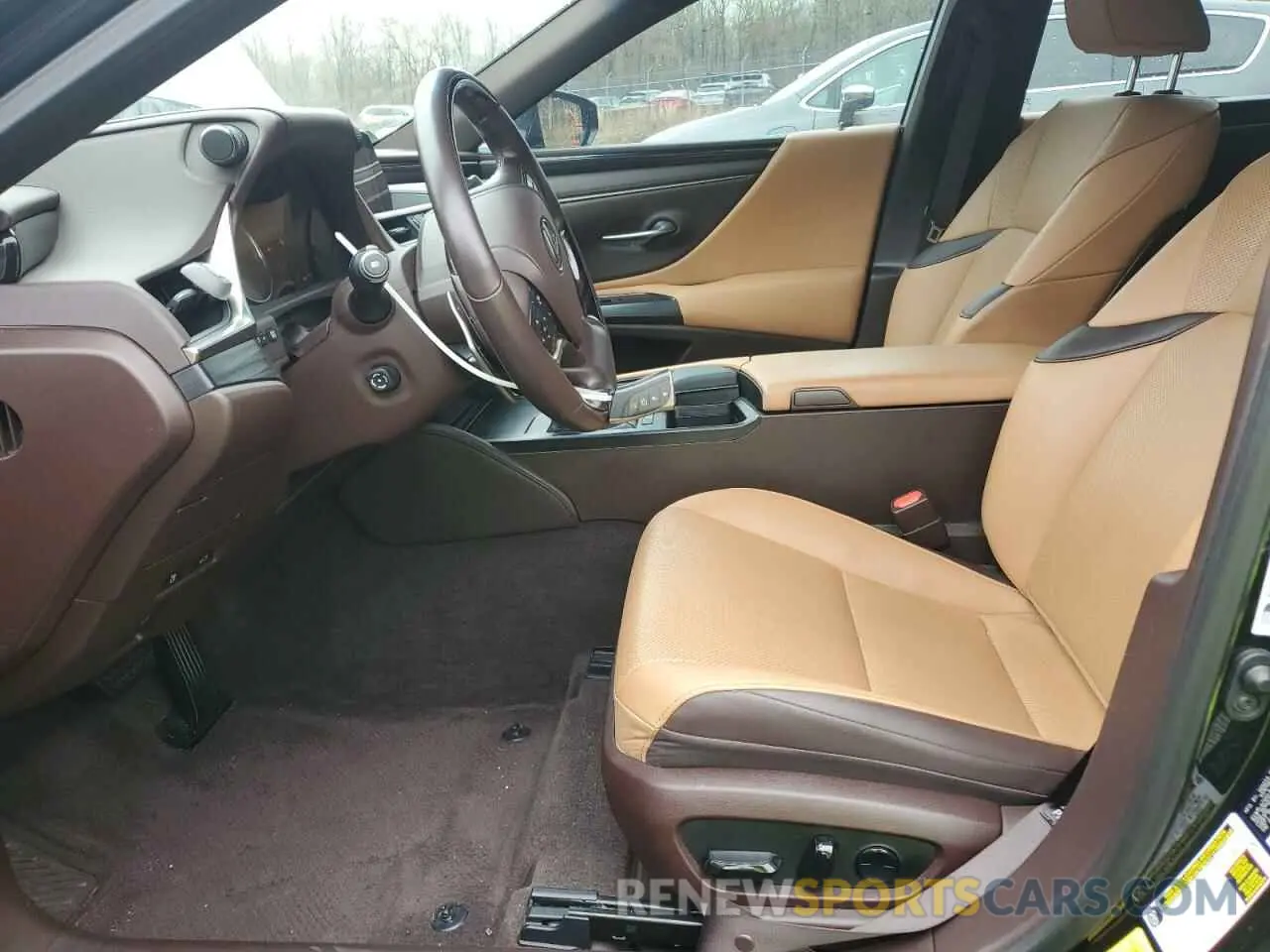 7 Photograph of a damaged car 58ADZ1B16MU087070 LEXUS ES350 2021