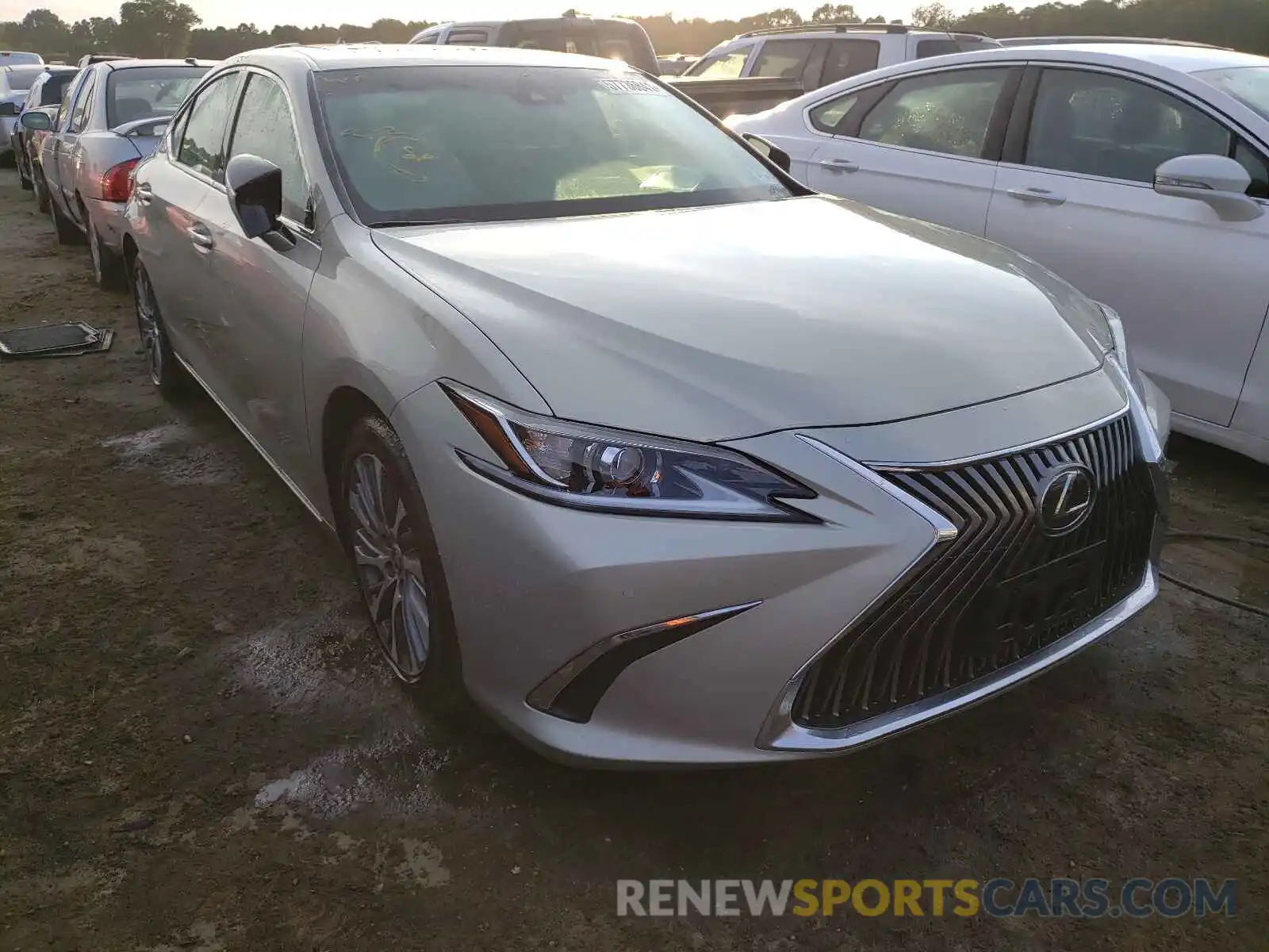 1 Photograph of a damaged car 58ADZ1B18MU094375 LEXUS ES350 2021