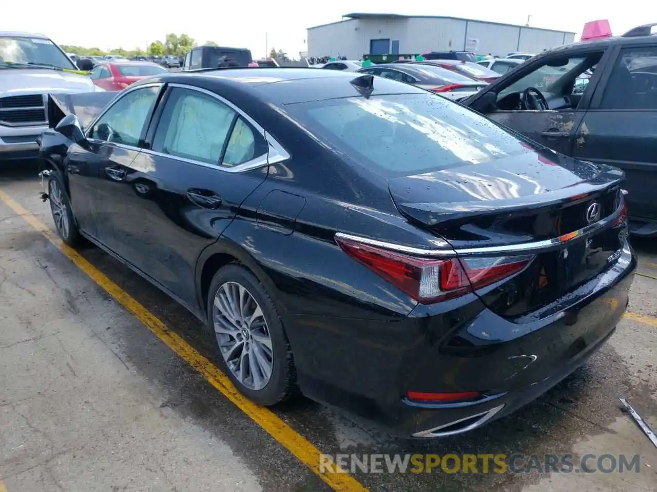 3 Photograph of a damaged car 58ADZ1B18MU100448 LEXUS ES350 2021