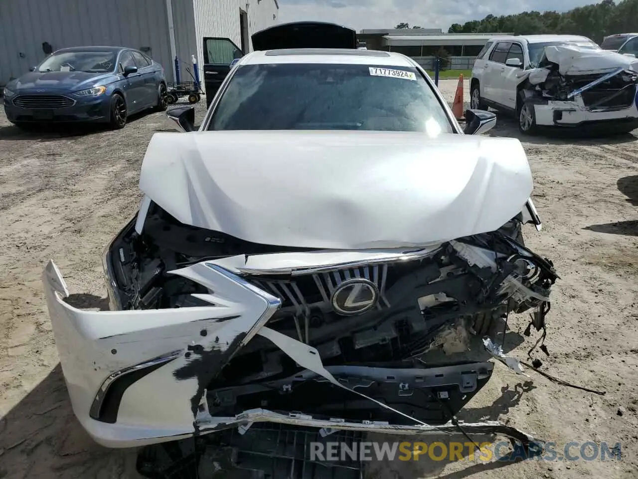 5 Photograph of a damaged car 58ADZ1B1XMU091204 LEXUS ES350 2021