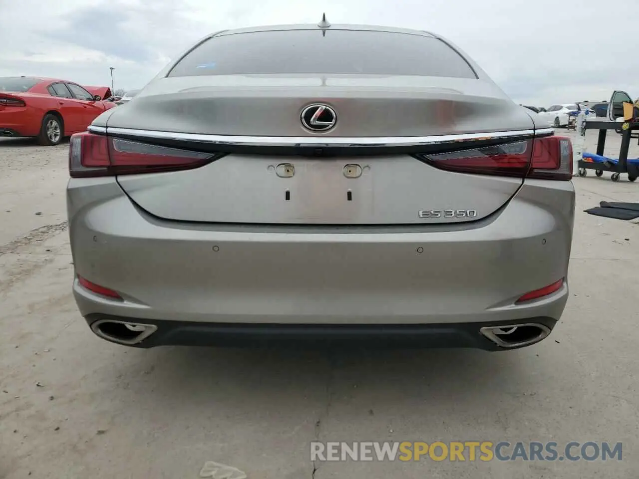 6 Photograph of a damaged car 58AEZ1B11MU083612 LEXUS ES350 2021