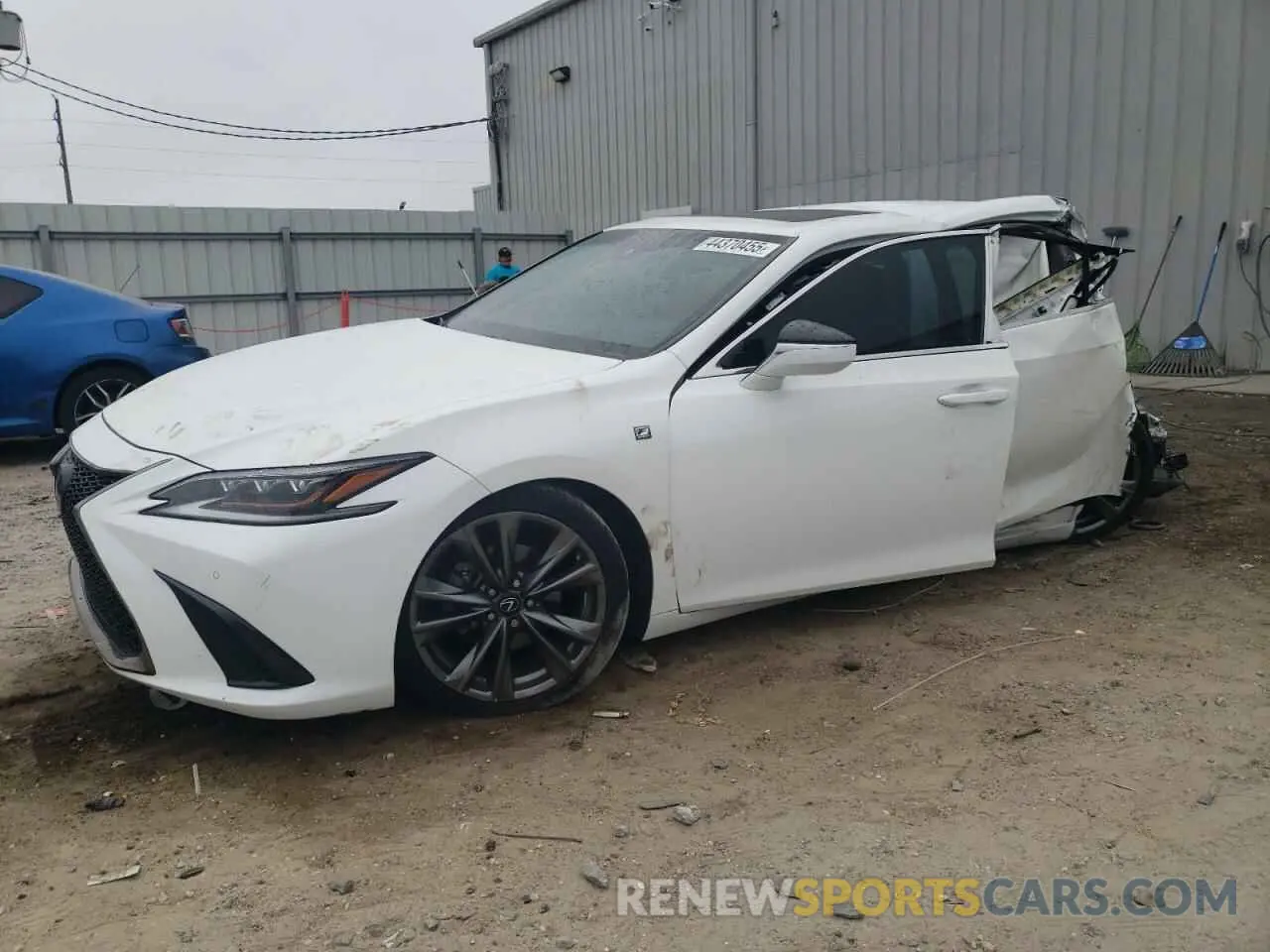 1 Photograph of a damaged car 58AGZ1B18MU102472 LEXUS ES350 2021