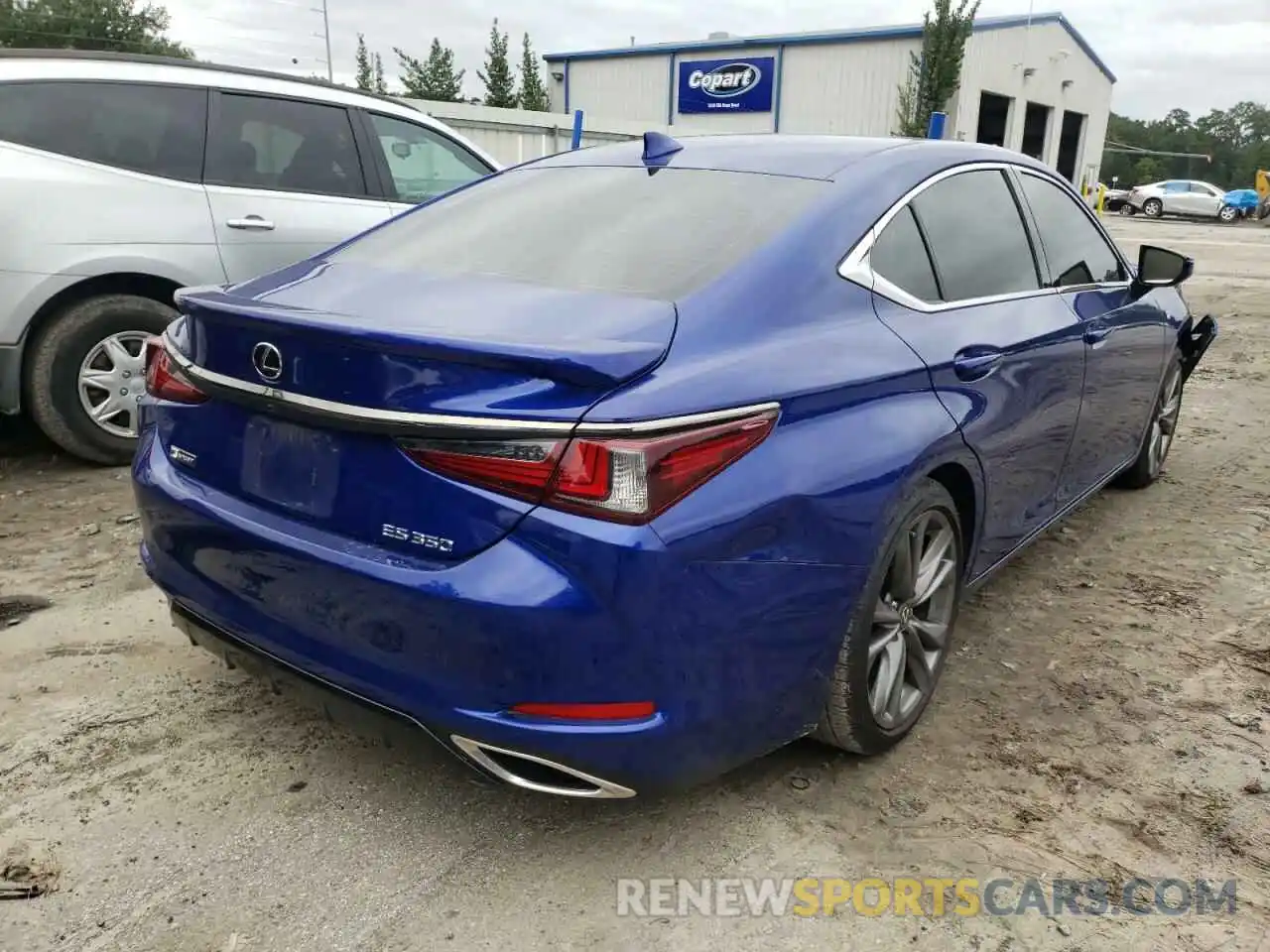 4 Photograph of a damaged car 58AGZ1B18MU110006 LEXUS ES350 2021