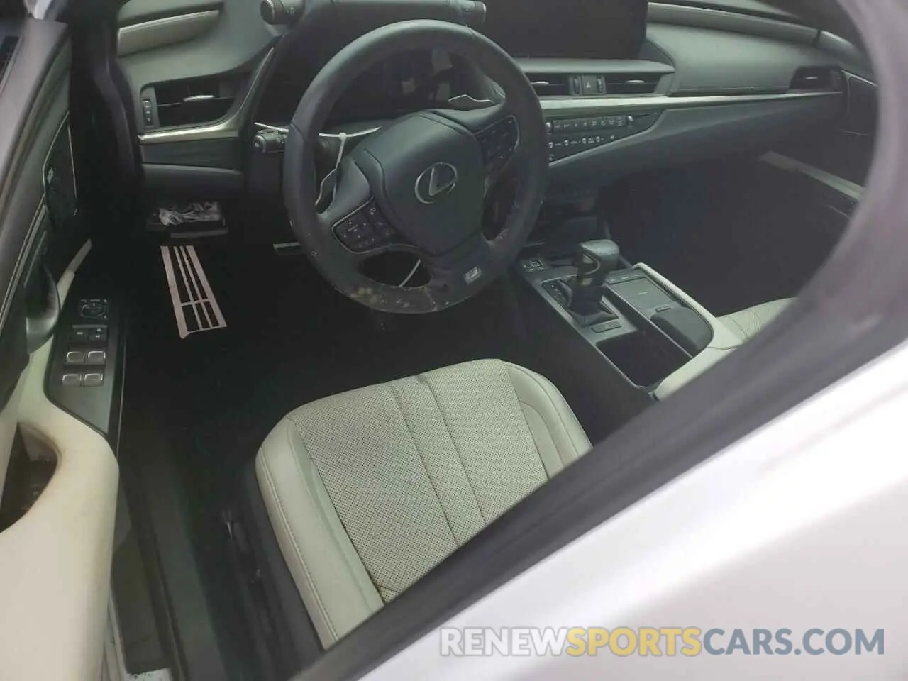 8 Photograph of a damaged car 58AHZ1B11MU099208 LEXUS ES350 2021