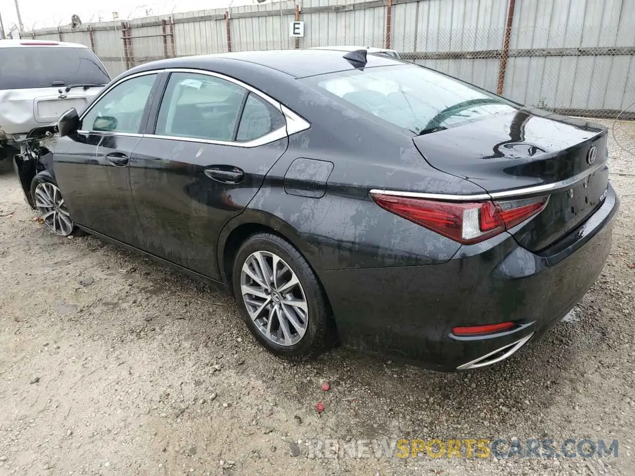 2 Photograph of a damaged car 58ACZ1B11NU129917 LEXUS ES350 2022