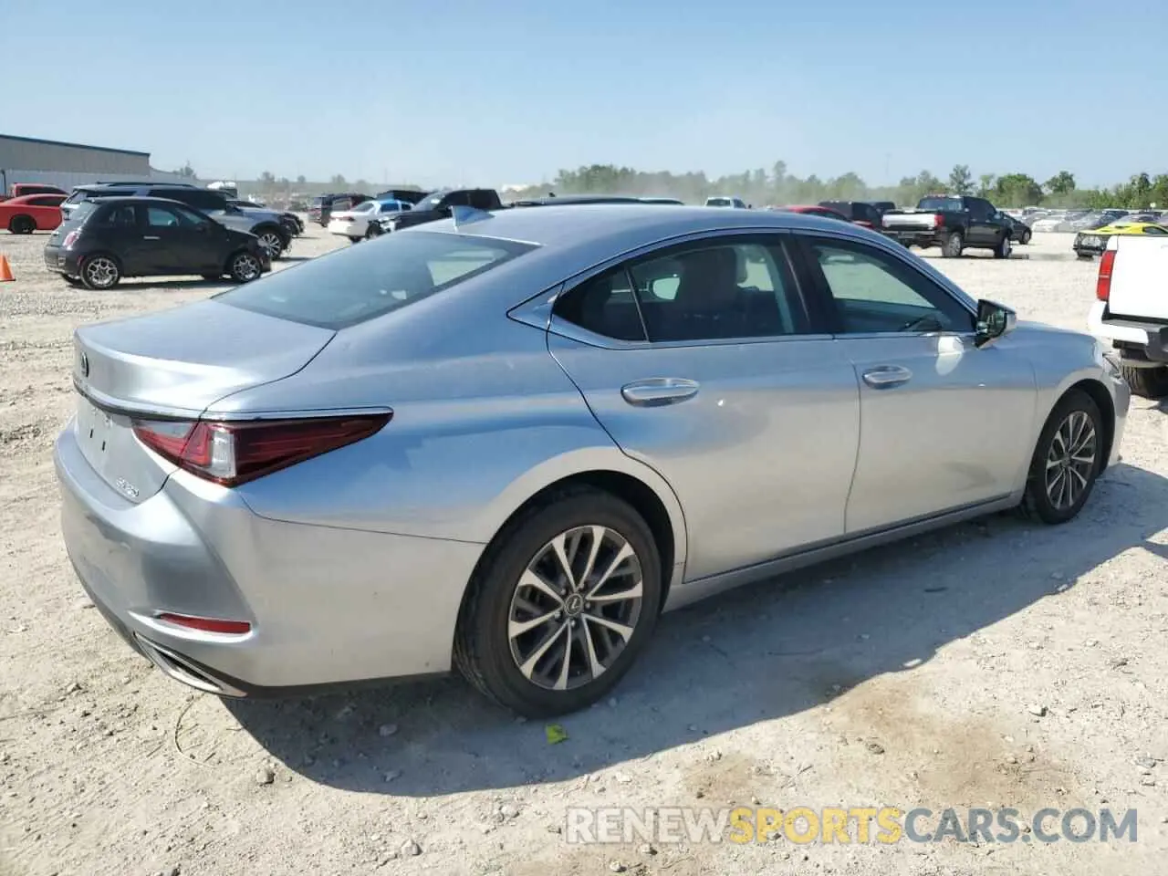 3 Photograph of a damaged car 58ACZ1B11NU134146 LEXUS ES350 2022