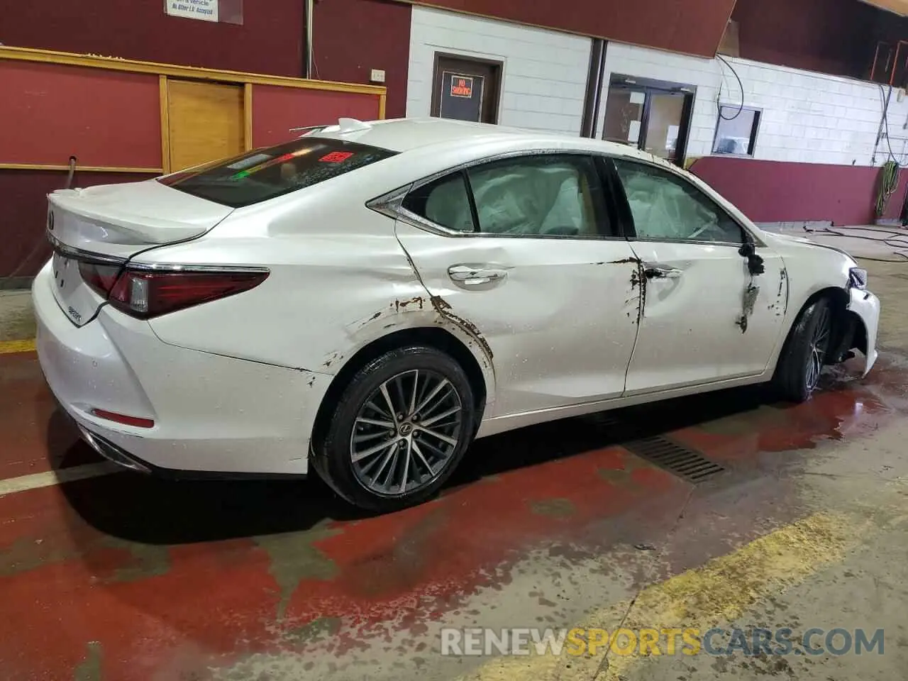 3 Photograph of a damaged car 58ADZ1B10NU136071 LEXUS ES350 2022
