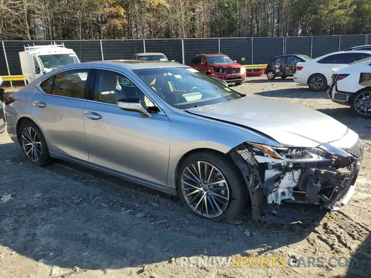 4 Photograph of a damaged car 58ADZ1B10NU136118 LEXUS ES350 2022