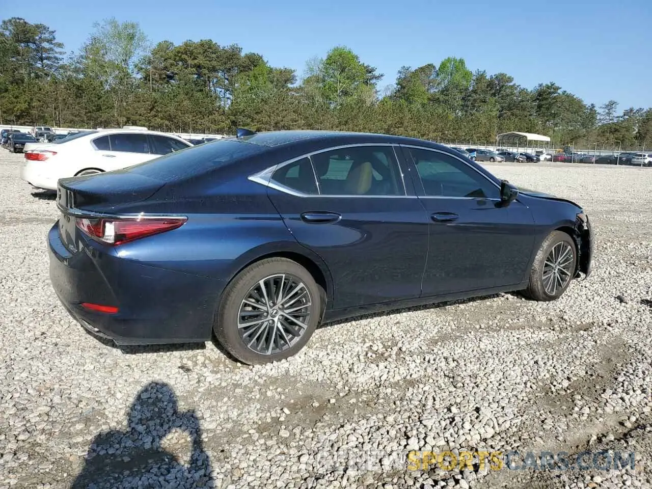 3 Photograph of a damaged car 58ADZ1B11NU111423 LEXUS ES350 2022