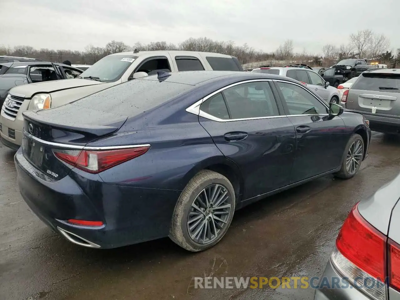 3 Photograph of a damaged car 58ADZ1B12NU128473 LEXUS ES350 2022