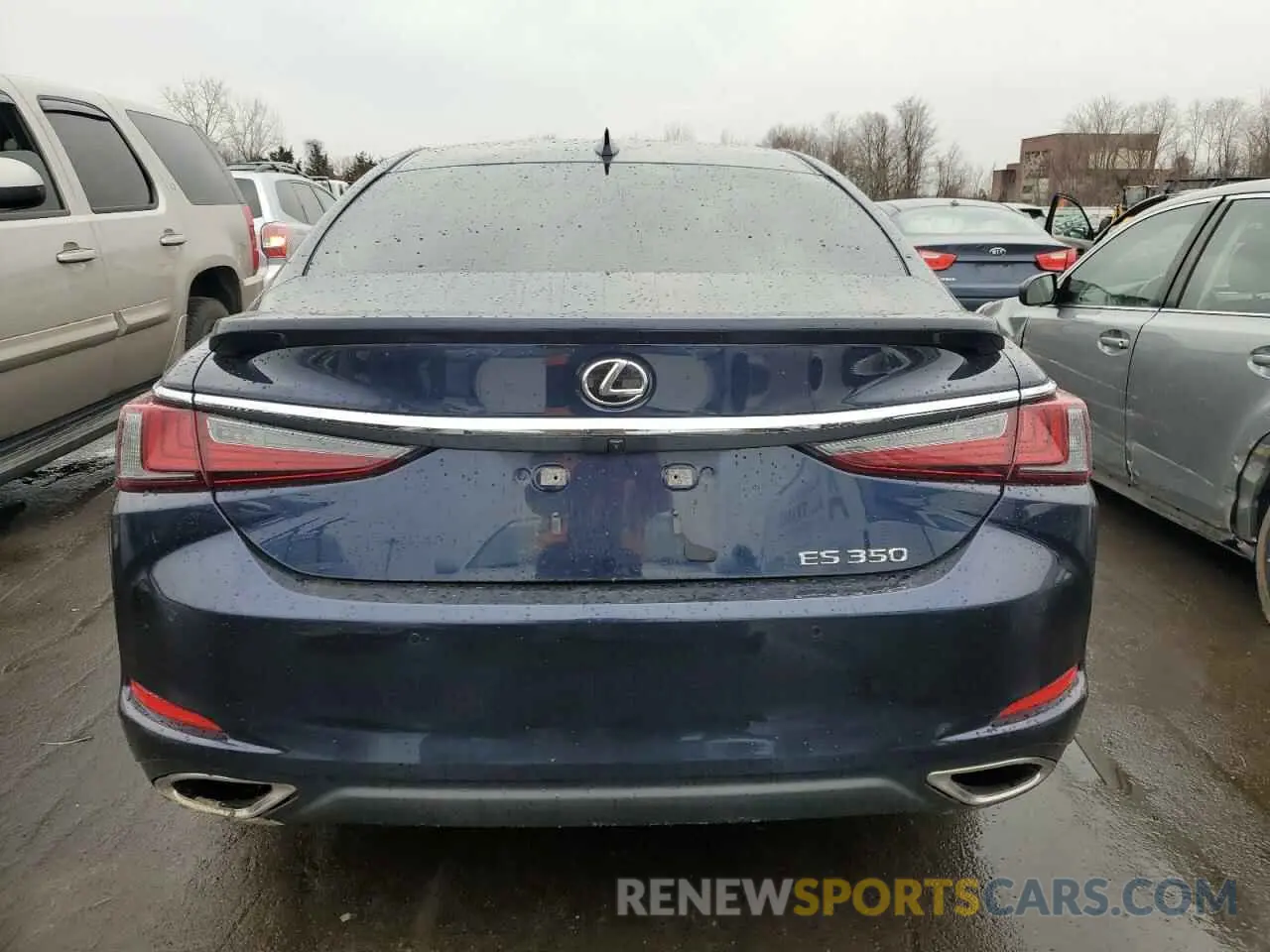 6 Photograph of a damaged car 58ADZ1B12NU128473 LEXUS ES350 2022