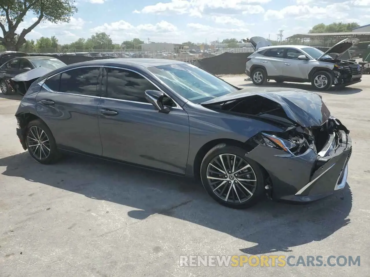 4 Photograph of a damaged car 58ADZ1B13NU123783 LEXUS ES350 2022