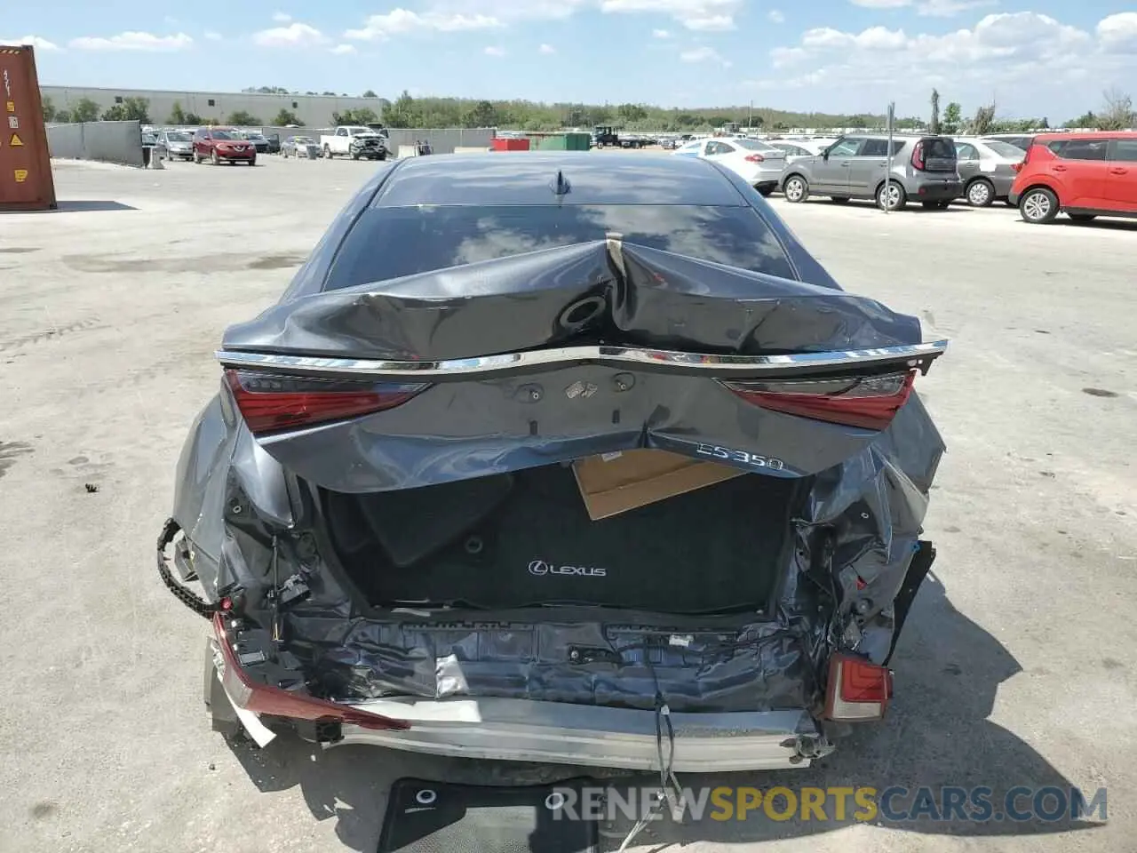 6 Photograph of a damaged car 58ADZ1B13NU123783 LEXUS ES350 2022