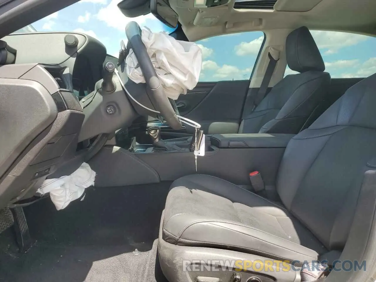7 Photograph of a damaged car 58ADZ1B13NU123783 LEXUS ES350 2022