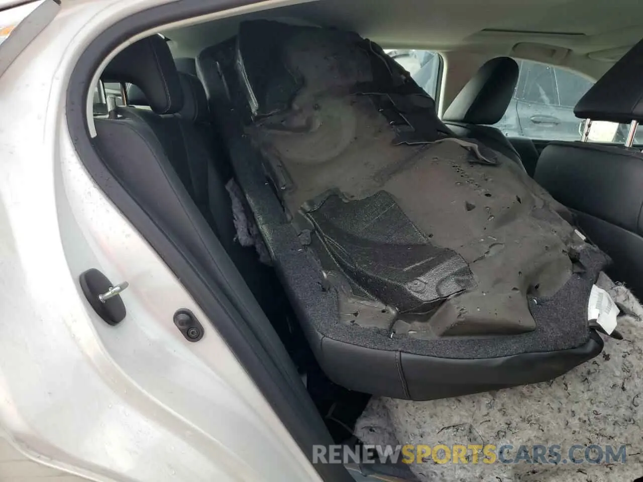 10 Photograph of a damaged car 58ADZ1B14NU112873 LEXUS ES350 2022