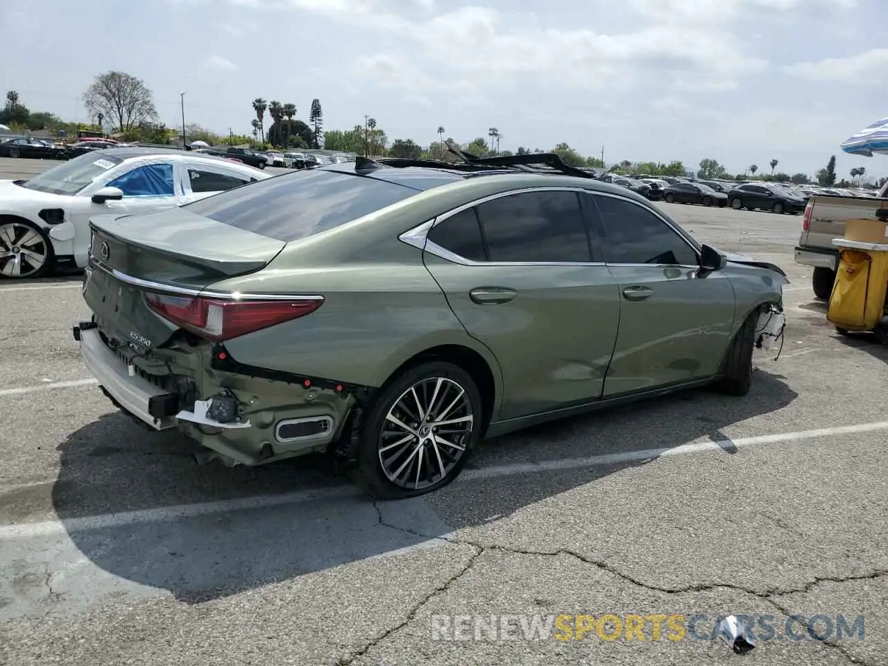 3 Photograph of a damaged car 58ADZ1B14NU113232 LEXUS ES350 2022