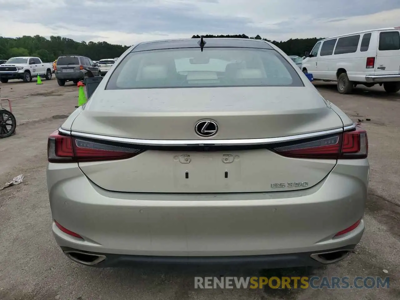 6 Photograph of a damaged car 58ADZ1B14NU139183 LEXUS ES350 2022