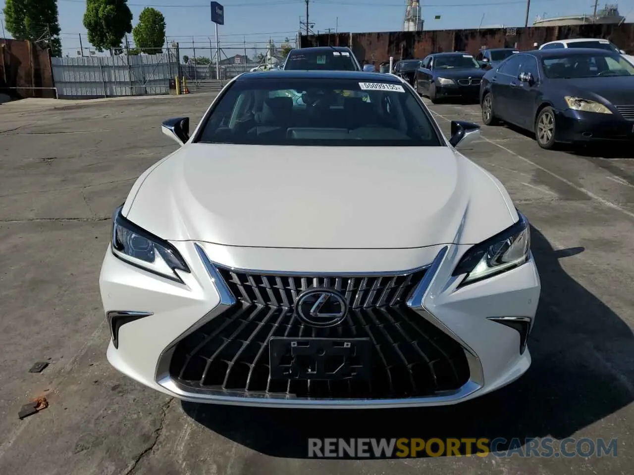 5 Photograph of a damaged car 58ADZ1B16NU125205 LEXUS ES350 2022