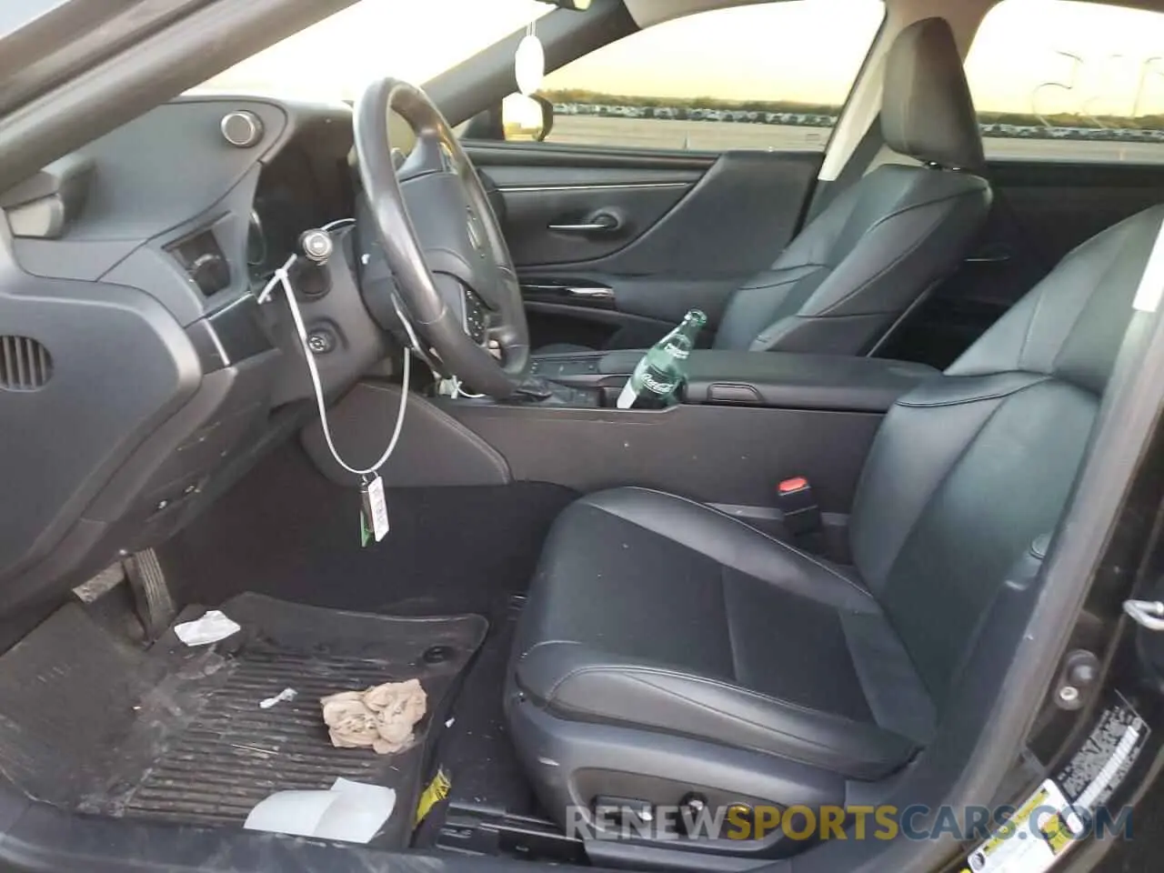 7 Photograph of a damaged car 58ADZ1B16NU130405 LEXUS ES350 2022