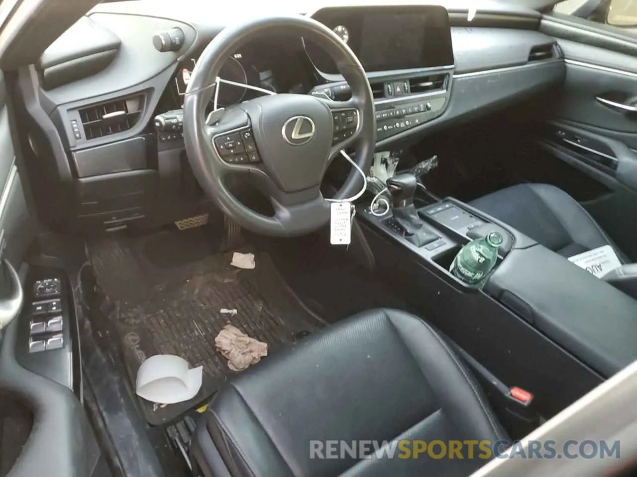 8 Photograph of a damaged car 58ADZ1B16NU130405 LEXUS ES350 2022