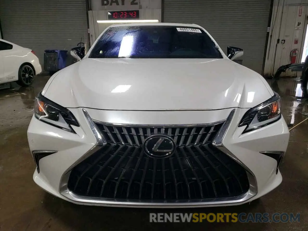 5 Photograph of a damaged car 58ADZ1B17NU121972 LEXUS ES350 2022