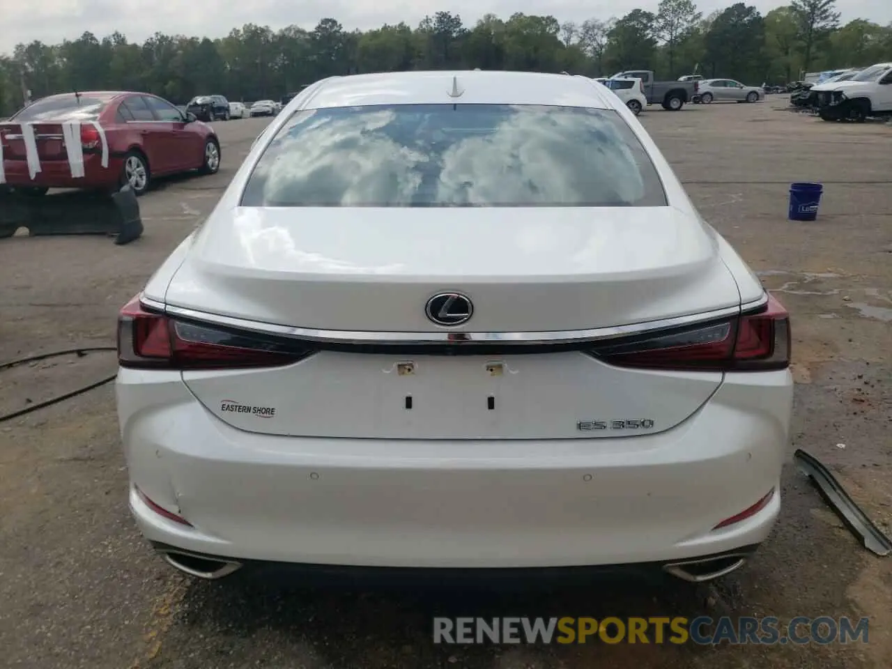 6 Photograph of a damaged car 58ADZ1B17NU123334 LEXUS ES350 2022