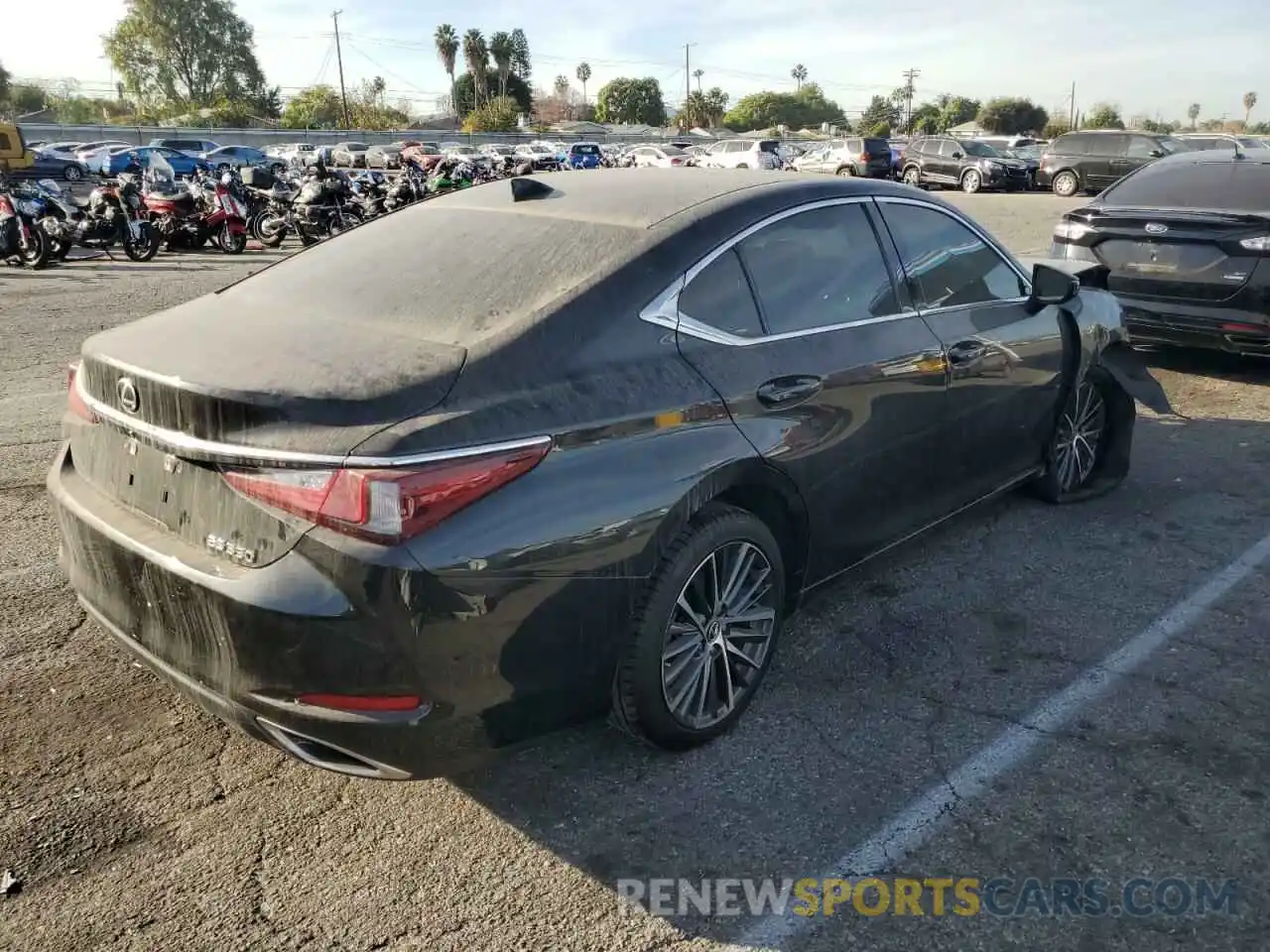 3 Photograph of a damaged car 58ADZ1B17NU136178 LEXUS ES350 2022