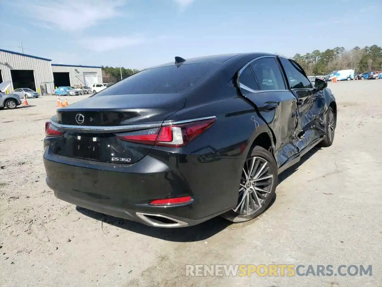 4 Photograph of a damaged car 58ADZ1B18NU118336 LEXUS ES350 2022