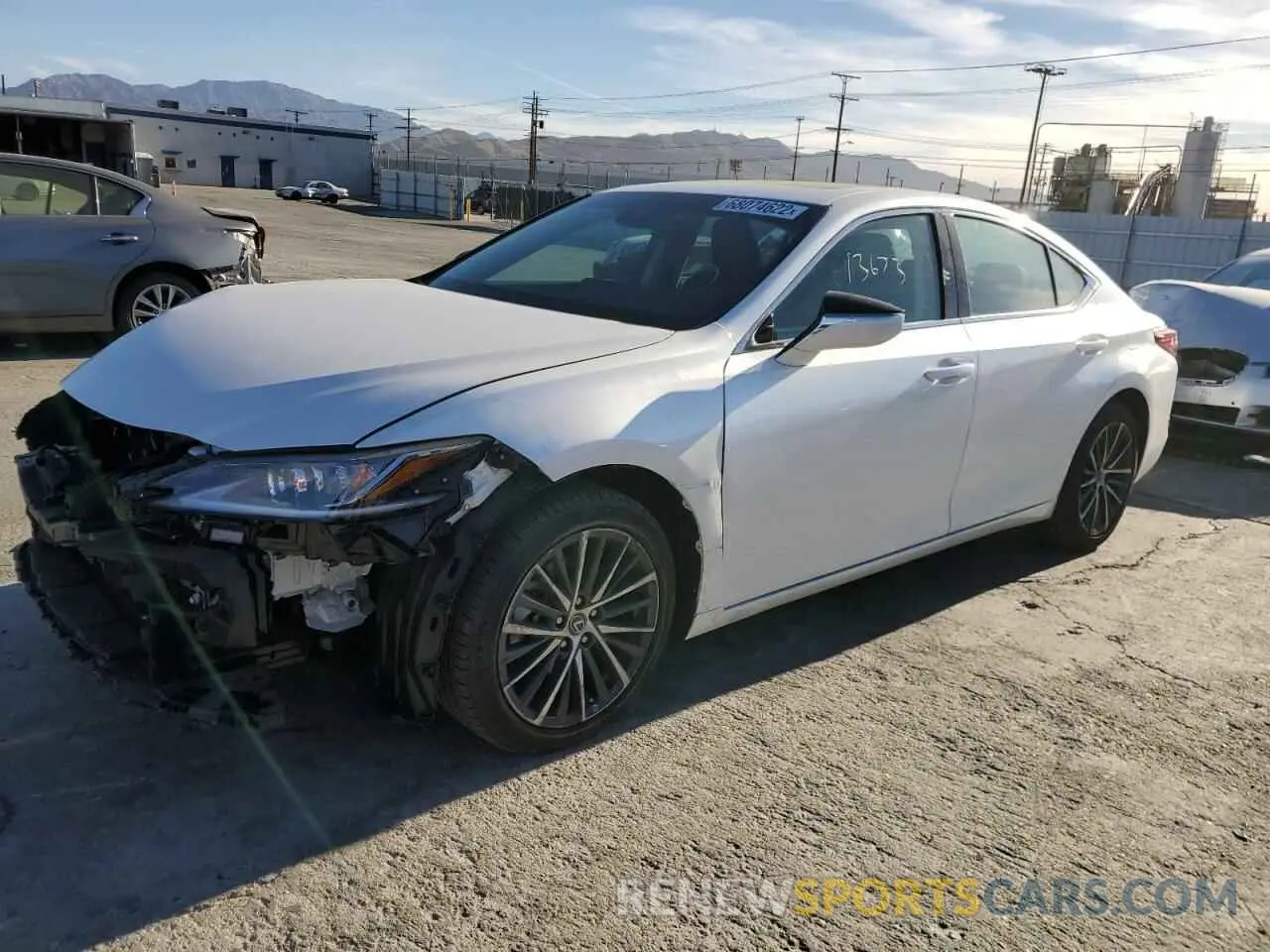 1 Photograph of a damaged car 58ADZ1B18NU124654 LEXUS ES350 2022