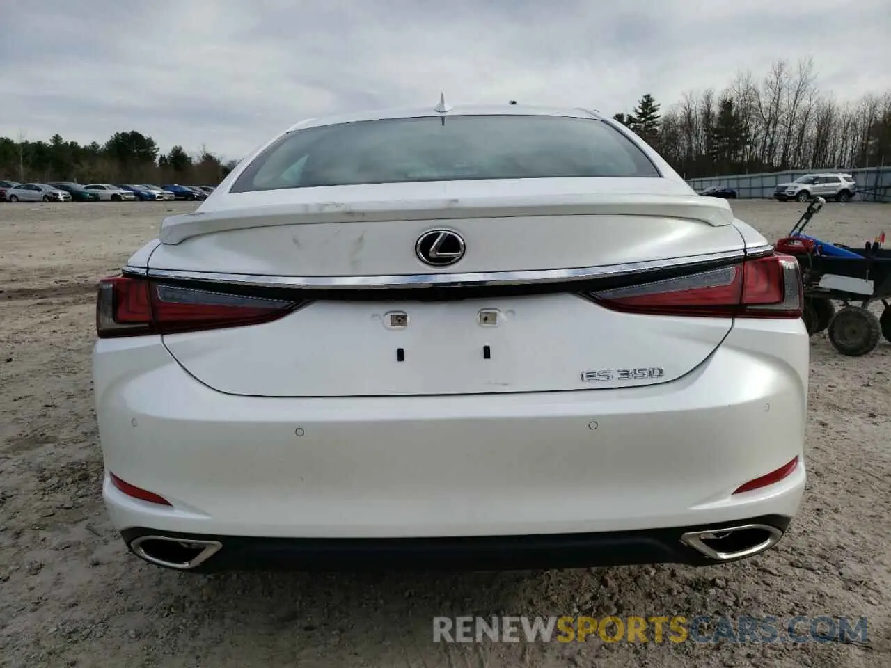 6 Photograph of a damaged car 58ADZ1B19NU122220 LEXUS ES350 2022